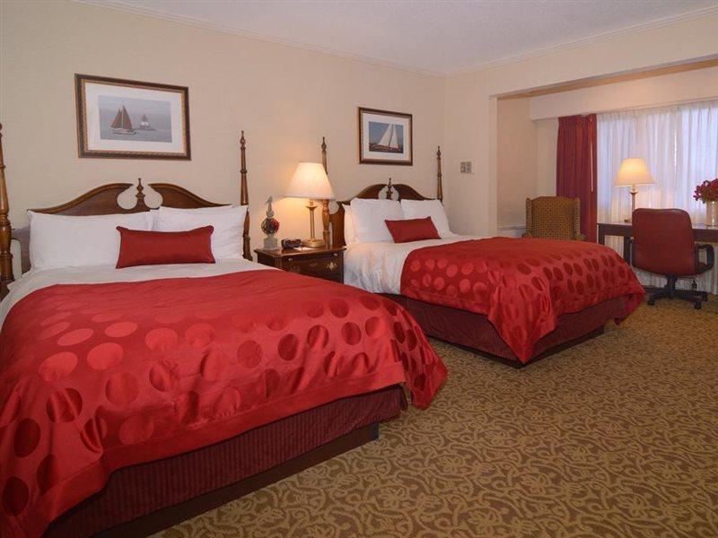 Ramada By Wyndham Seekonk Providence Area Екстер'єр фото
