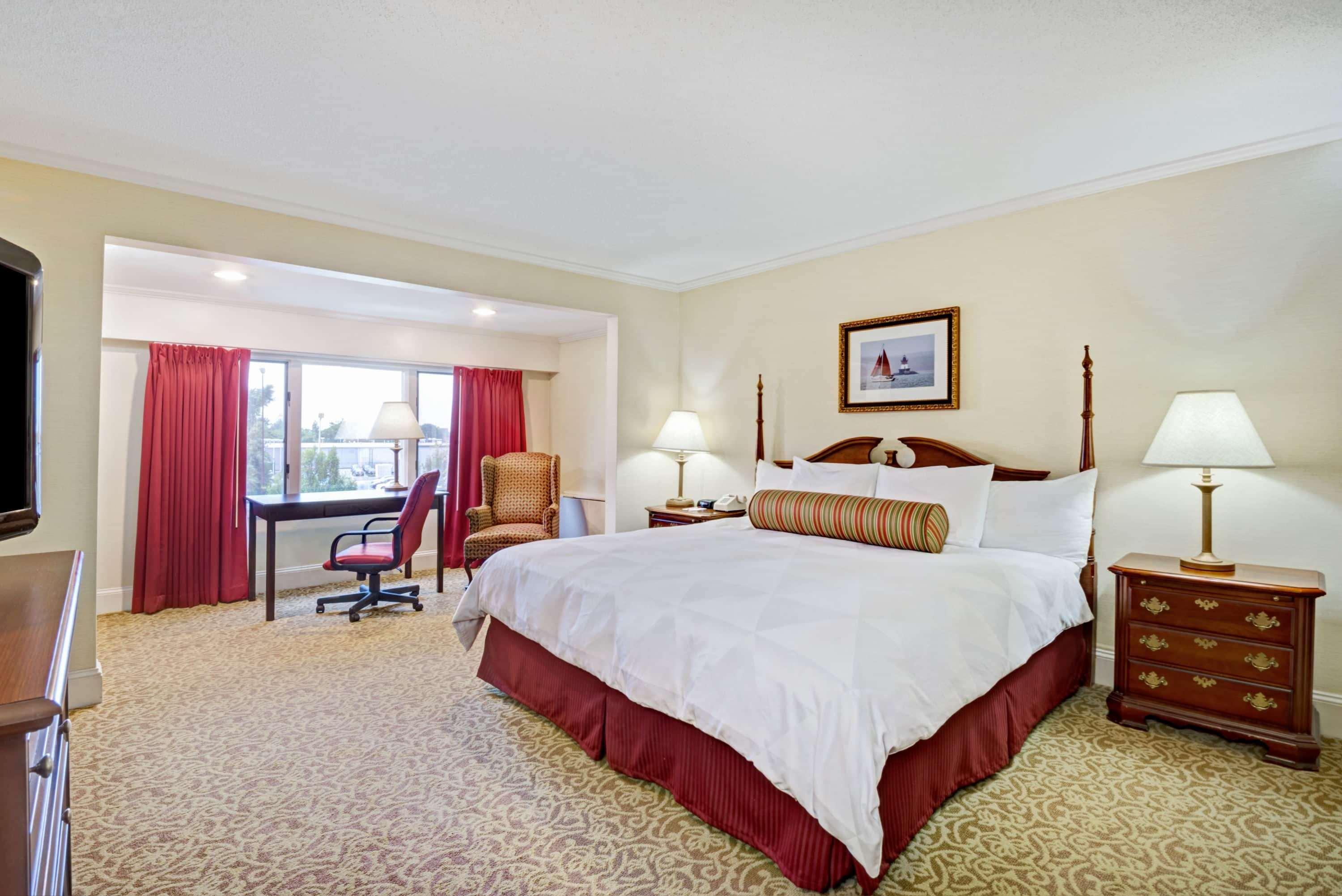 Ramada By Wyndham Seekonk Providence Area Екстер'єр фото