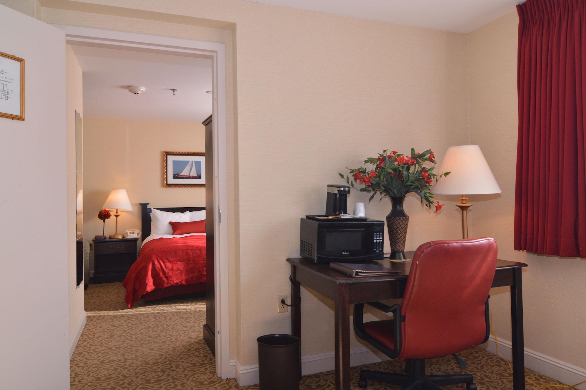 Ramada By Wyndham Seekonk Providence Area Екстер'єр фото