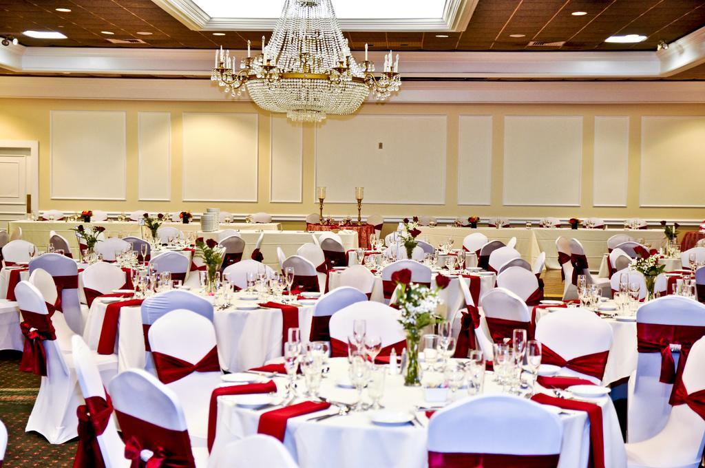 Ramada By Wyndham Seekonk Providence Area Екстер'єр фото