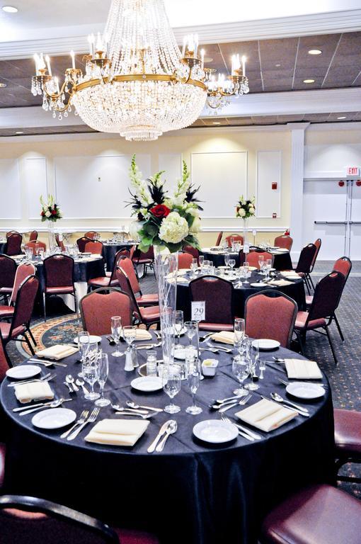 Ramada By Wyndham Seekonk Providence Area Екстер'єр фото