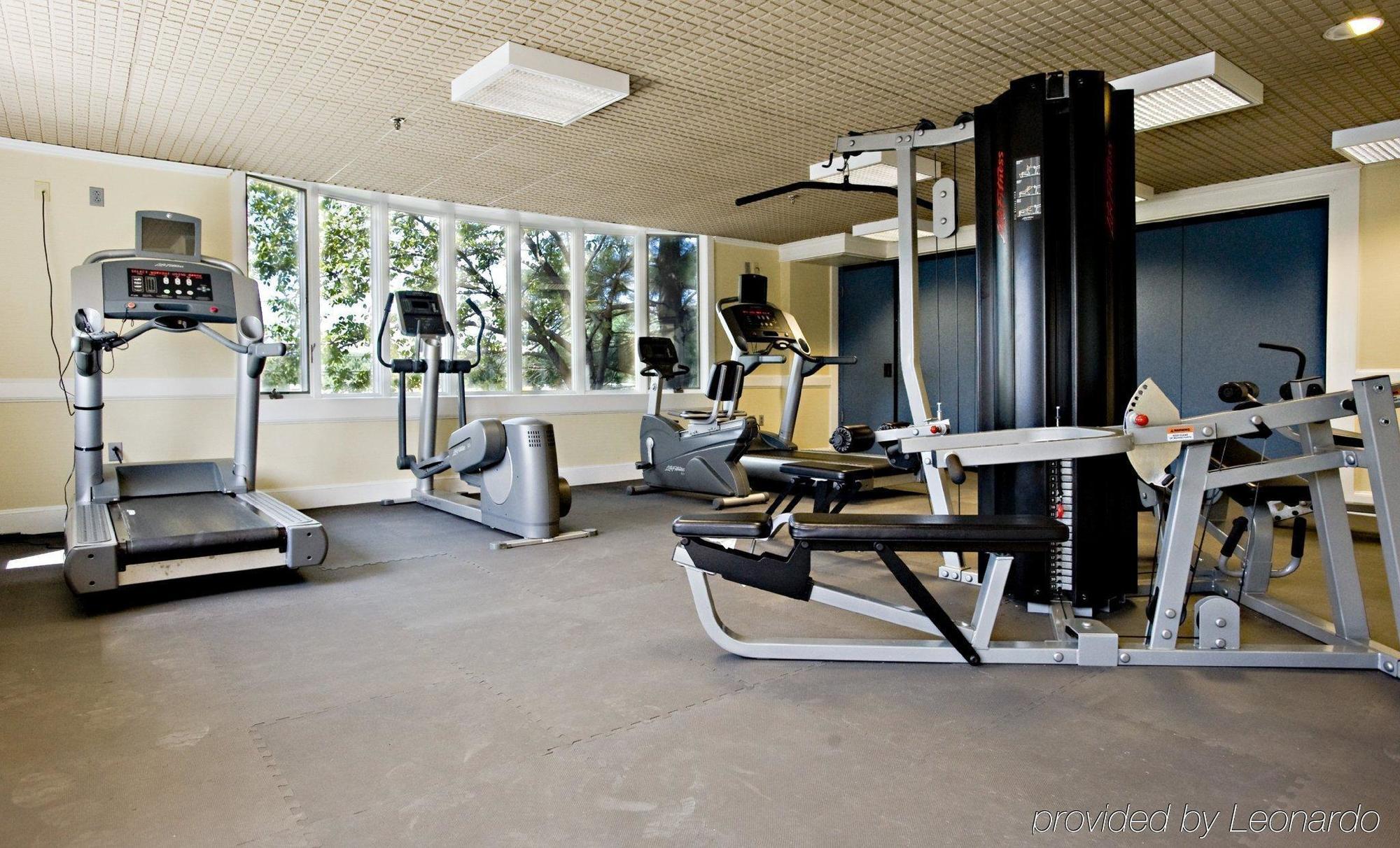 Ramada By Wyndham Seekonk Providence Area Екстер'єр фото
