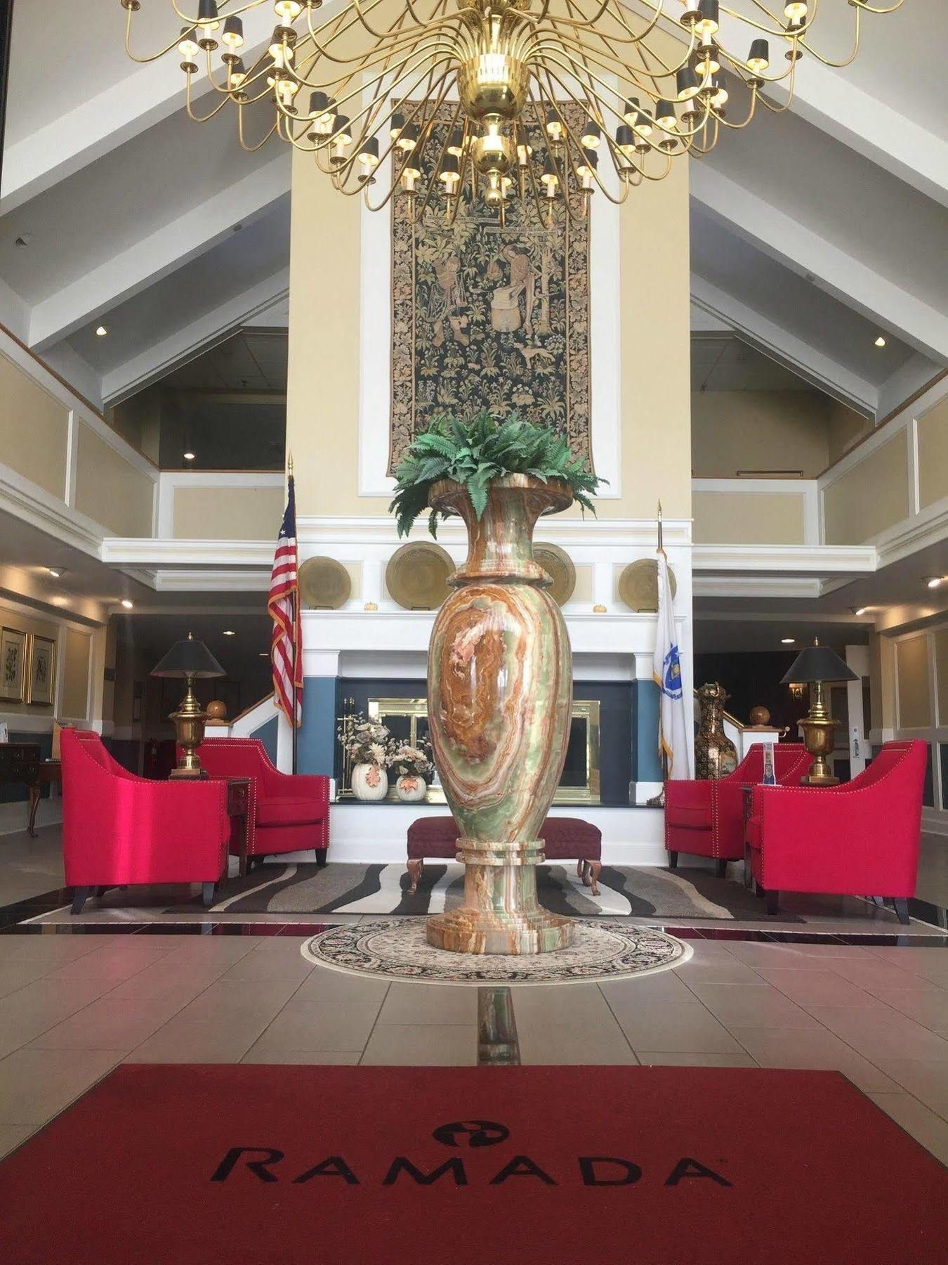 Ramada By Wyndham Seekonk Providence Area Екстер'єр фото